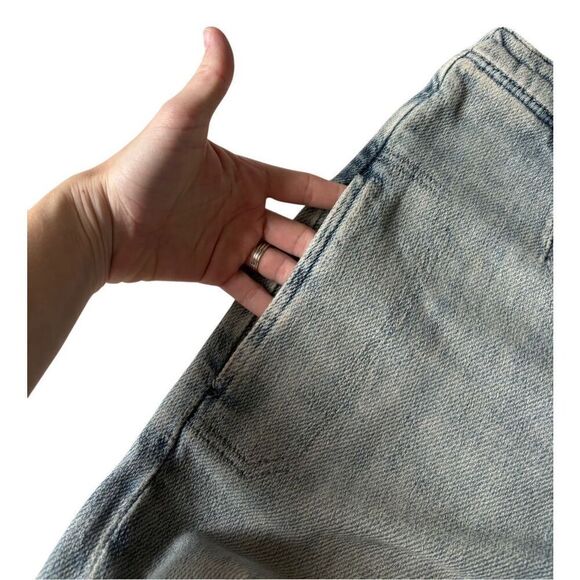 Free People We The Free Osaka Mid Rase Barrel Jeans size 28 Sage Khaki - Picture 11 of 12